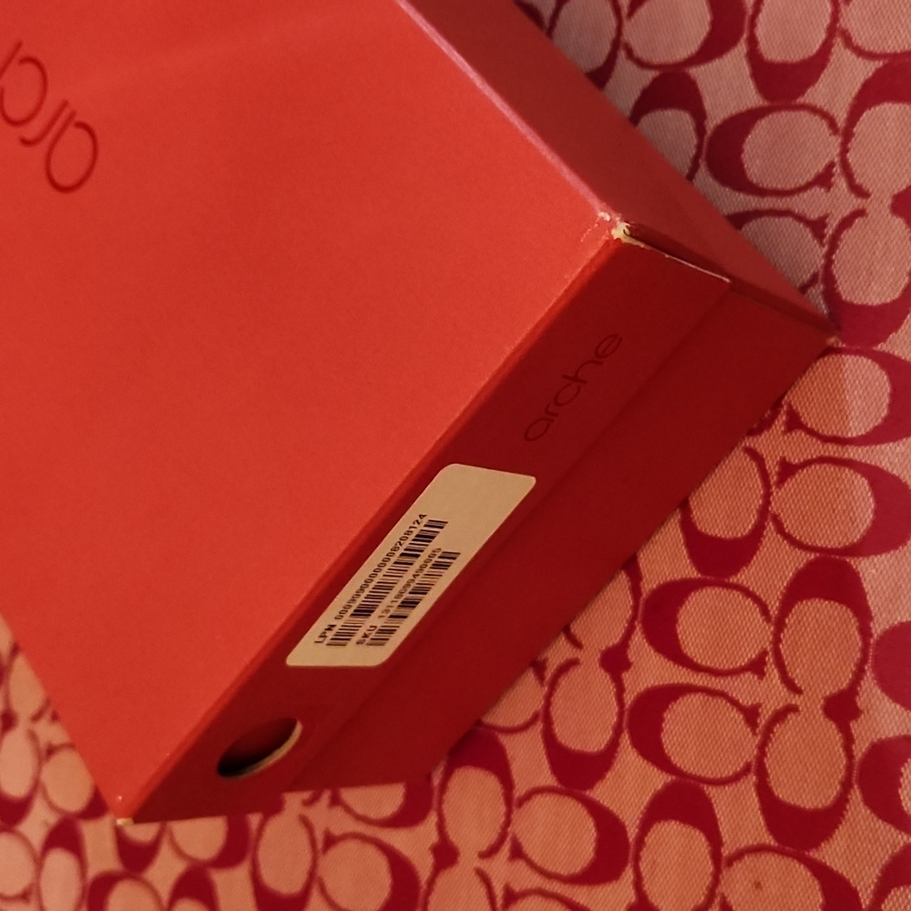 Shoe Box - Picture 2 of 4
